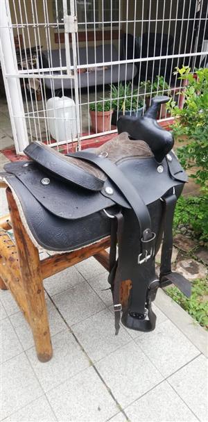 Western saddle 