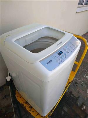 SAMSUNG WOBBLE 9KG TOPLOADER GREAT CONDITION WORKING ORDER ALL PIPES AND DELIVERY AVAILABLE
