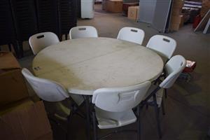 7 Seater round table set 