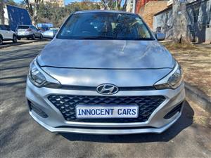 2021 HYUNDAI i20 1.2 ENGINE PETROL, AUTOMATIC, SILVER COLOR, MILEAGE 71000KMS