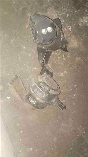 2014 Hyundai i20 engine mounting for sale