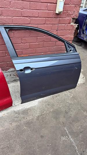 Polo 8 right front door