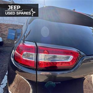 Breaking For Parts Jeep Cherokee 3.2 KL - Call: