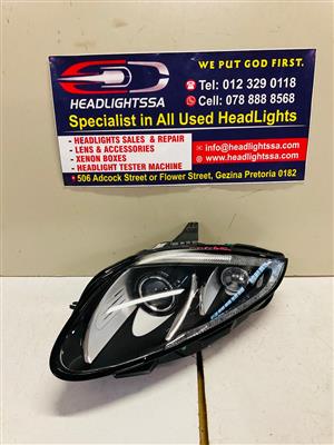 Jaguar XR 150 left side xenon headlight (black)