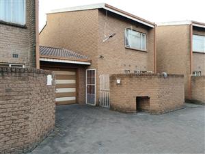 Welcome to your new home in the vibrant and bustling heart of Vereeniging Central!