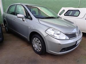 Nissan Tiida Visia 