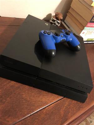 PlayStation 4 slim with 2 games and controller 500GB 