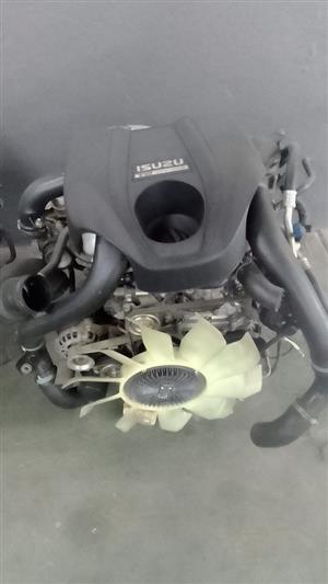 ISUZU 4JK1 COMPLETE ENGINE FOR SALE