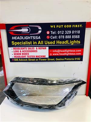 VW Tiguan left side headlight replacement lens (2021)