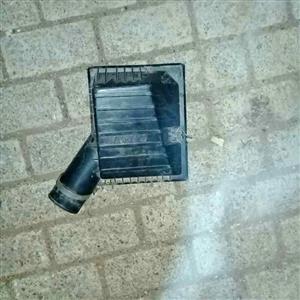 Fiat air filter box lid