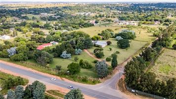 Prime 2.5 Hectare Opportunity with Unlimited Potential in Glen Austin