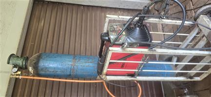 Mig 180 Welder with co2 bottle complete