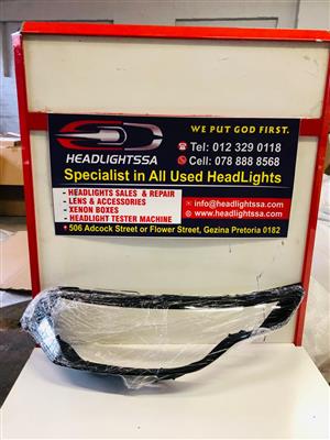 Range Rover Discovery 5 left side headlight replacement lens 