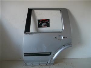 Land Rover Discovery 3 04-18 left rear door