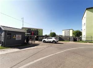 2 Bedroom Flat for Sale in Fleurhof Vogelstruisfontein