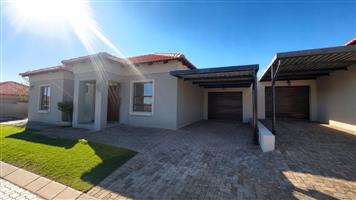 Spacious 3-Bedroom Townhouse to Rent in Terra Nova
