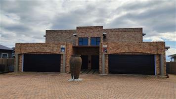 House For Sale in Da Nova