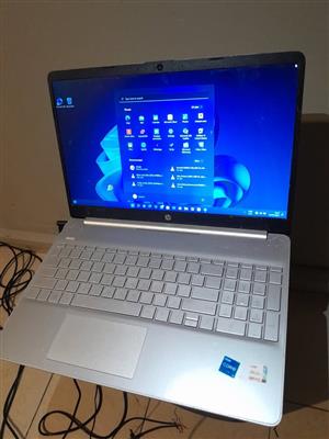 Hp G9 core i5 11th generation 8gb ram 512gb ssd