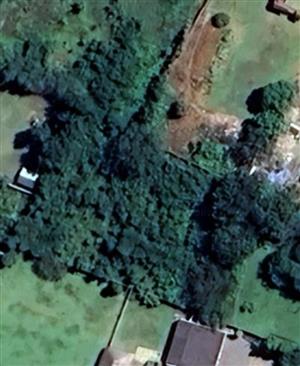 Vacant land with pan handle driveway - Meyerville