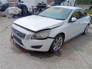 Volvo S60 stripping 