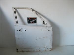 Land Rover Discovery 4 right front door