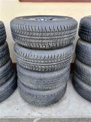 Toyota Hilux 17 (WITH USED TYRES)