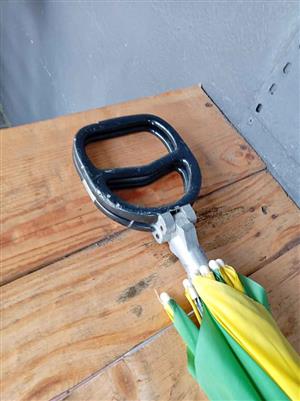 Shooting stick with umbrella