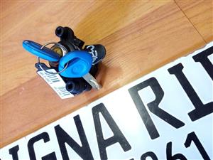 BMW E89 Z4 LOCK CATCH WITH KEY FOR BOOT 