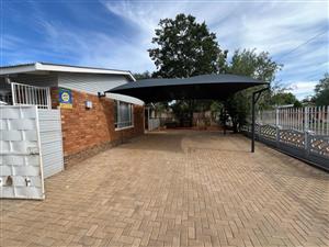 House For Sale in South Ridge