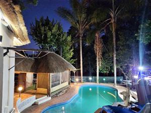  Fully Furnished 1-Bedroom  Apartment To Rent 