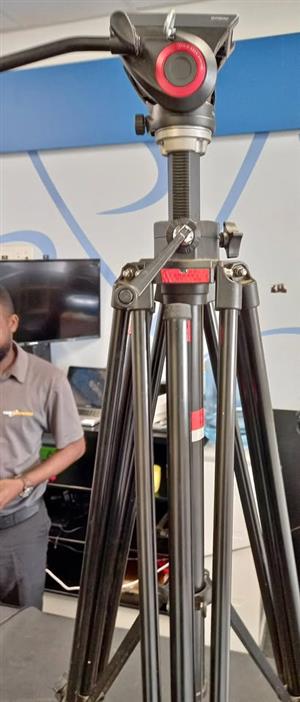 Manfrotto - MVH500AH Head + 028B Triman Tripod - COMBO 