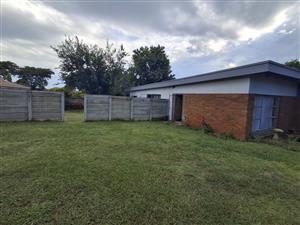 Versatile 6/7 bedroom house in tranquil area