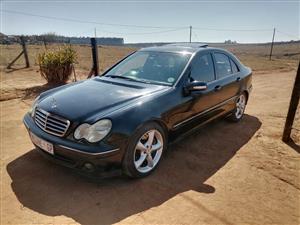 MERCEDEZ BENZ  MODEL 2010 C200 KOMPRESSOR FOR SALE