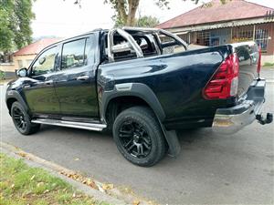 2016 TOYOTA HILUX  2.8 GD6 DOUBLE CAB AUTOMATIC TRANSMISSION IN EXCELLENT CONDITION