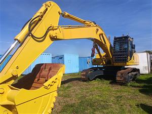 Komatsu PC300-8