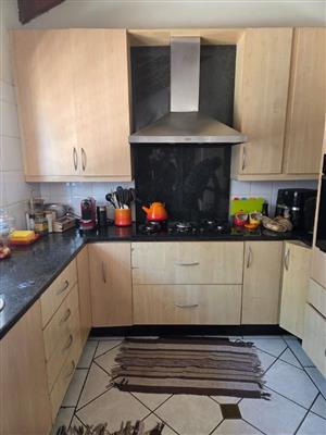 Complete Kitchen Cupboards