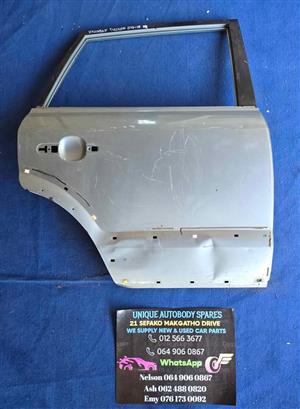 Hyundai Tucson 2004 - 2010 Right Rear Door
