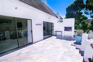 Charming 4-bed house in St Francis Bay Village
