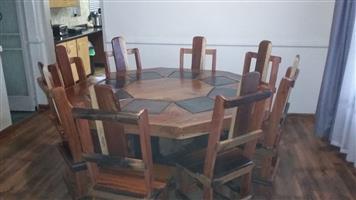 Round Sleeper wood table 