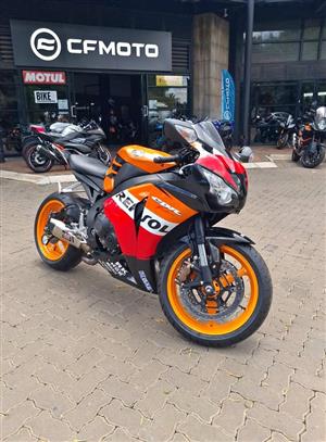 2011 Honda CBR1000RR - 34 900km Finance Available Through All Major Banks