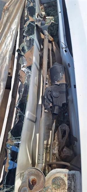 Toyota prado window wiper motor and meganism available