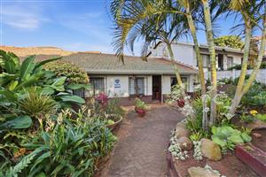 Townhouse For Sale in Amanzimtoti