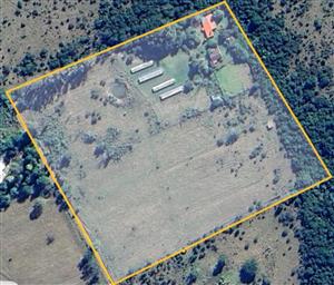 4 Bedroom Small Holding, Chicken farm in Macleantown,