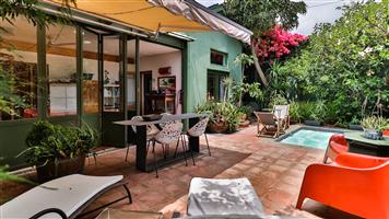 Stylish Observatory Oasis with Endless Possibilities