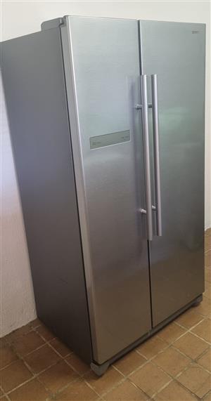 Samsung Side-by-Side Fridge/Freezer 540L – Excellent Condition 