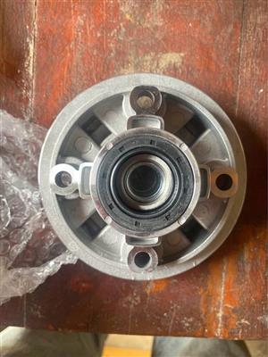 Hub. Meyerton bike scrapyard new and secondhand spares. Andre call or whatsapp 