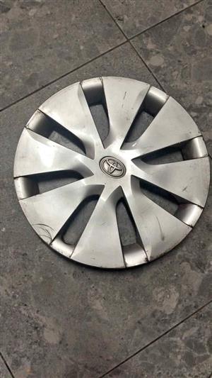 Toyota Quest Wheel cap