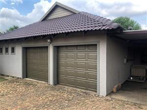 REFINED LIVING IN A IMMACULATE FAMILY HOME: BARDENE, BOKSBURG
