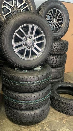 Toyota Hilux 17" dakar