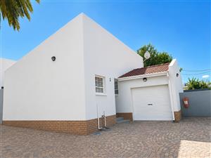 Modern 2-Bedroom Cluster in Secure Complex.